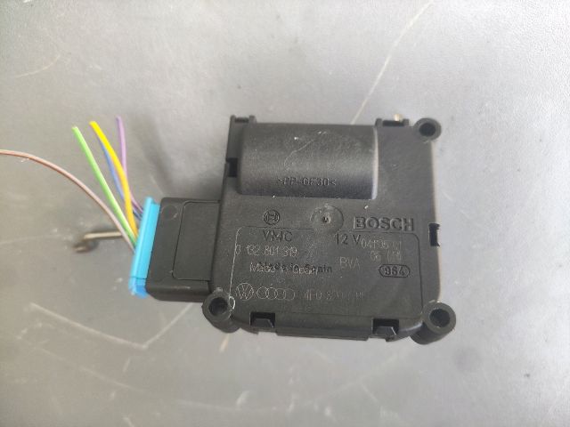 bontott VW TOUAREG Fűtés Állító Motor