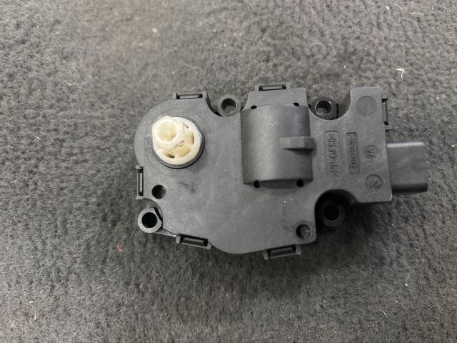 bontott VW TOUAREG Fűtés Állító Motor