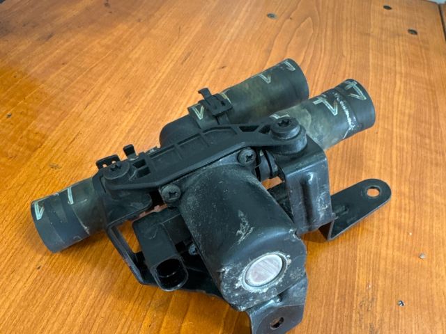 bontott VW TOUAREG Fűtéscsap