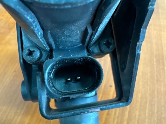 bontott VW TOUAREG Fűtéscsap