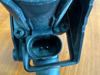 bontott VW TOUAREG Fűtéscsap