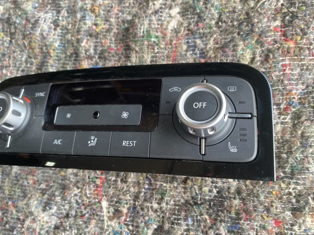 bontott VW TOUAREG Fűtéskapcsoló (digit klímás)