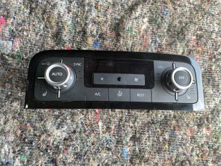 bontott VW TOUAREG Fűtéskapcsoló (digit klímás)