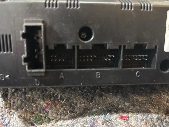 bontott VW TOUAREG Fűtéskapcsoló (digit klímás)