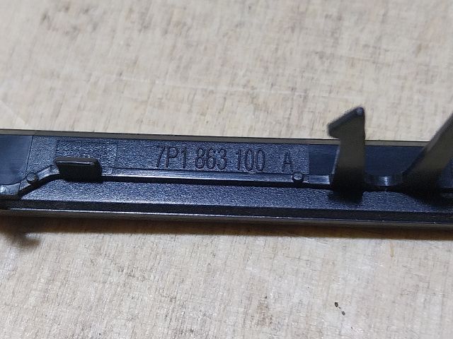 bontott VW TOUAREG Fűtéskapcsoló Keret