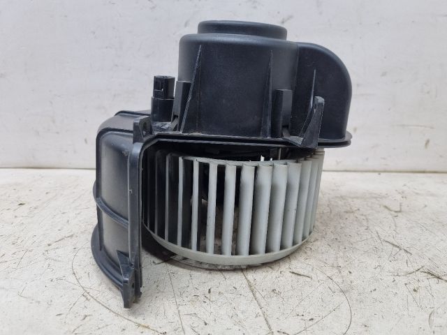 bontott VW TOUAREG Fűtőmotor (Klímás)