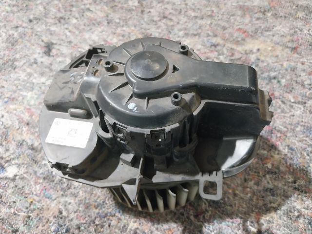 bontott VW TOUAREG Fűtőmotor (Klímás)