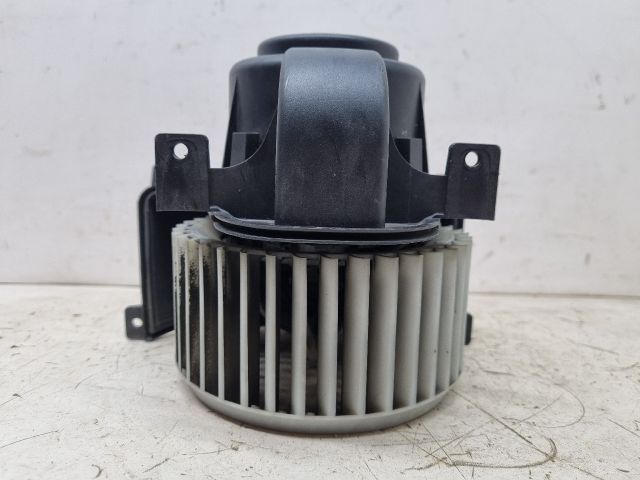 bontott VW TOUAREG Fűtőmotor (Klímás)