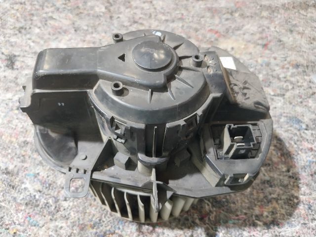 bontott VW TOUAREG Fűtőmotor (Klímás)