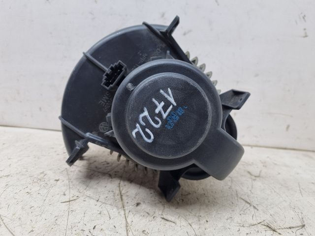 bontott VW TOUAREG Fűtőmotor (Klímás)