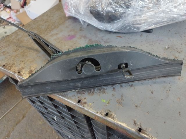 bontott VW TOUAREG Hátsó Ablaktörlő Kar