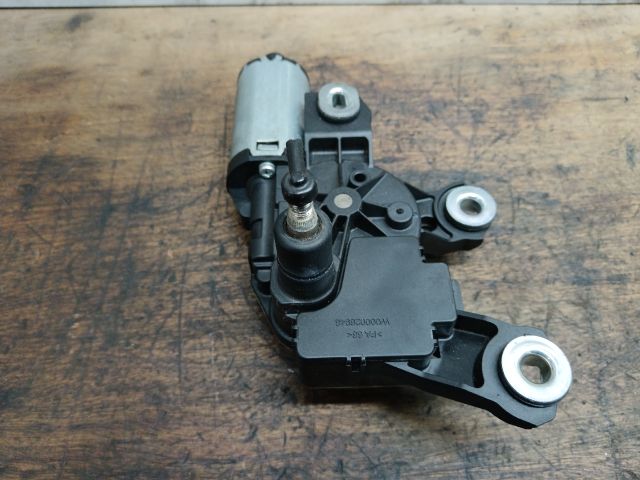 bontott VW TOUAREG Hátsó Ablaktörlő Motor