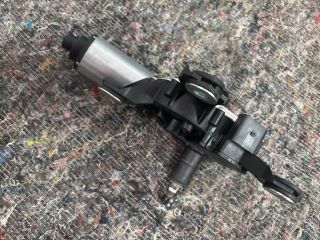 bontott VW TOUAREG Hátsó Ablaktörlő Motor