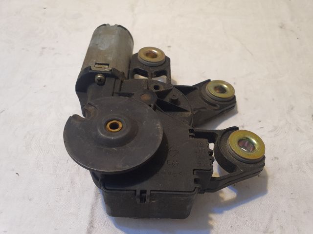 bontott VW TOUAREG Hátsó Ablaktörlő Motor