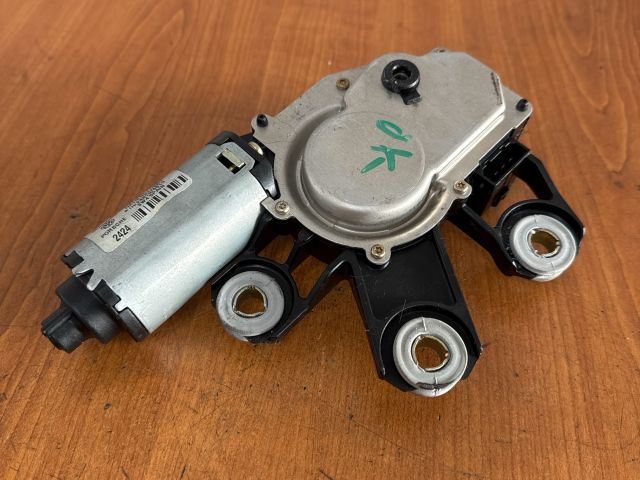 bontott VW TOUAREG Hátsó Ablaktörlő Motor