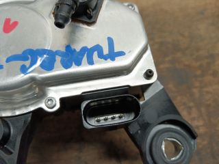 bontott VW TOUAREG Hátsó Ablaktörlő Motor