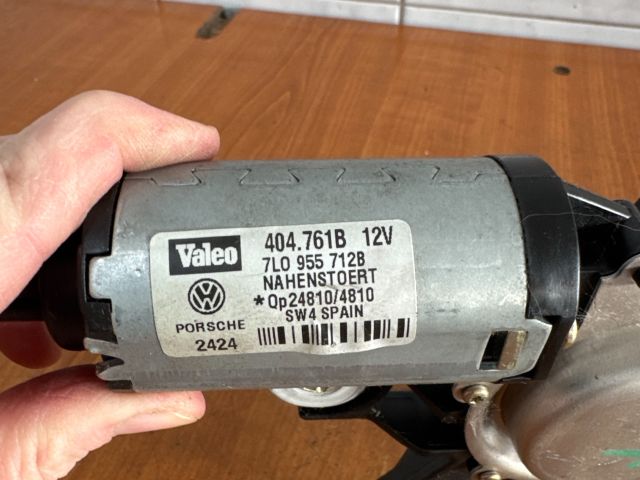 bontott VW TOUAREG Hátsó Ablaktörlő Motor