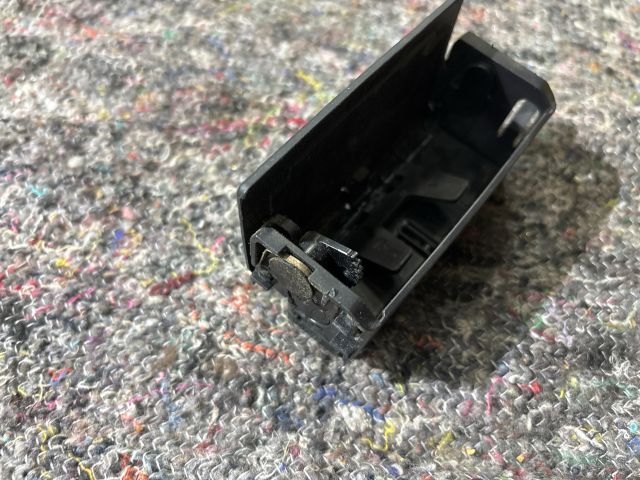 bontott VW TOUAREG Hátsó Hamutartó