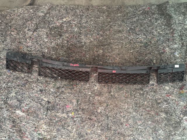 bontott VW TOUAREG Hátsó középső Lökhárító Tartó (Műanyag)