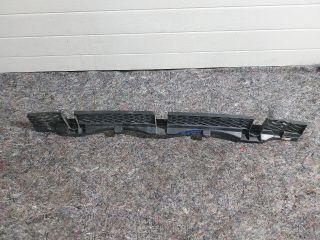 bontott VW TOUAREG Hátsó középső Lökhárító Tartó (Műanyag)