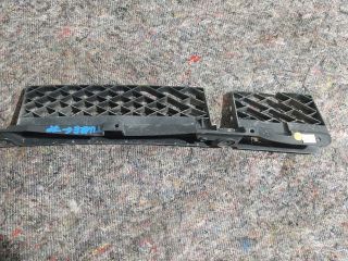 bontott VW TOUAREG Hátsó középső Lökhárító Tartó (Műanyag)