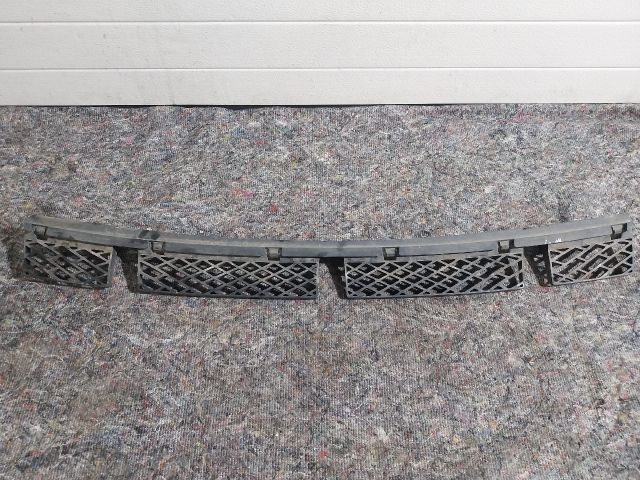 bontott VW TOUAREG Hátsó középső Lökhárító Tartó (Műanyag)