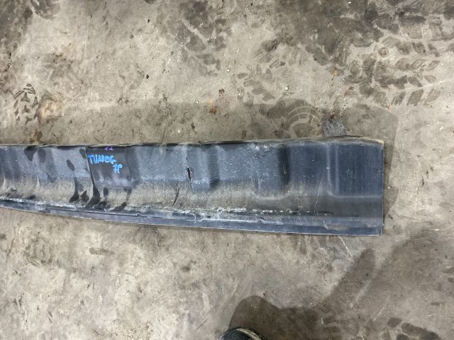 bontott VW TOUAREG Hátsó Lökhárító Alsó (Műanyag)