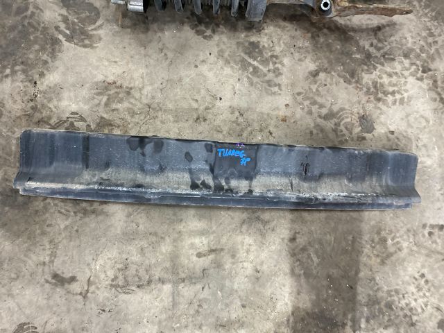 bontott VW TOUAREG Hátsó Lökhárító Alsó (Műanyag)