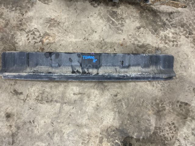 bontott VW TOUAREG Hátsó Lökhárító Alsó (Műanyag)