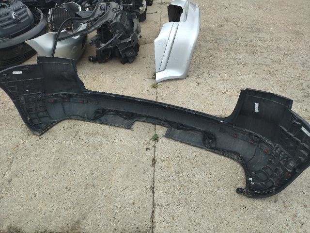 bontott VW TOUAREG Hátsó Lökhárító (Részeivel)