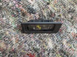 bontott VW TOUAREG Hátsó Rendszámtábla Világítás