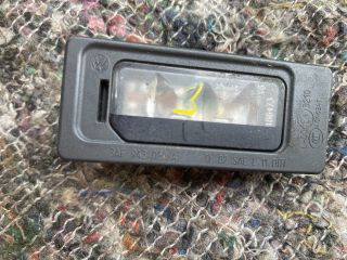 bontott VW TOUAREG Hátsó Rendszámtábla Világítás