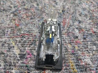 bontott VW TOUAREG Hátsó Rendszámtábla Világítás