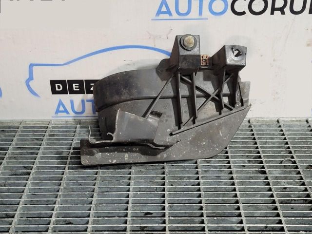 bontott VW TOUAREG Hátsó Sárvédő Gumi Pár