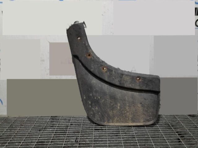 bontott VW TOUAREG Hátsó Sárvédő Gumi Pár