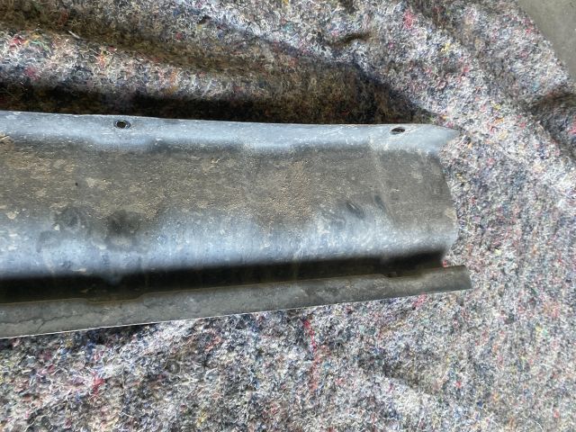 bontott VW TOUAREG Hátsó Ütközéscsillapító