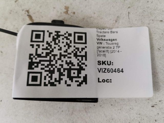 bontott VW TOUAREG Hátsó Vonószem Burkolat