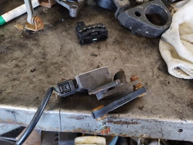 bontott VW TOUAREG Hátsó Xenon Szintszabályzó Jeladó