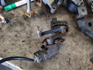 bontott VW TOUAREG Hátsó Xenon Szintszabályzó Jeladó