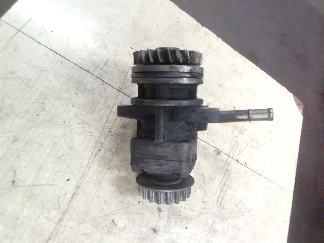 bontott VW TOUAREG Hidraulika Szivattyú