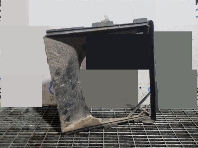 bontott VW TOUAREG Hűtő Légterelő