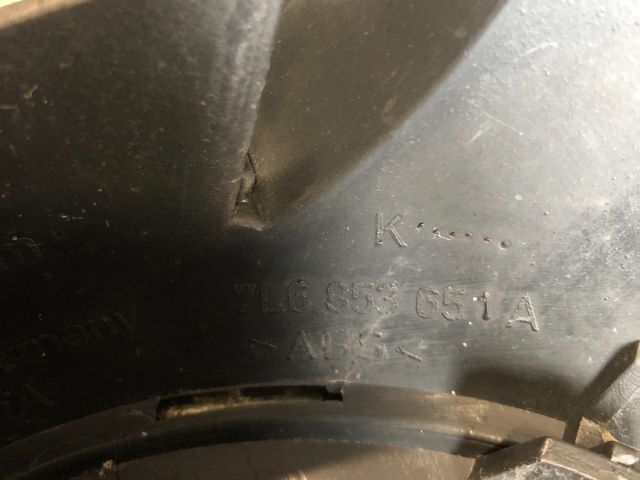 bontott VW TOUAREG Hűtőrács