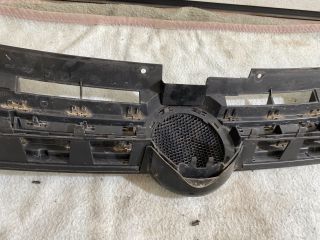 bontott VW TOUAREG Hűtőrács