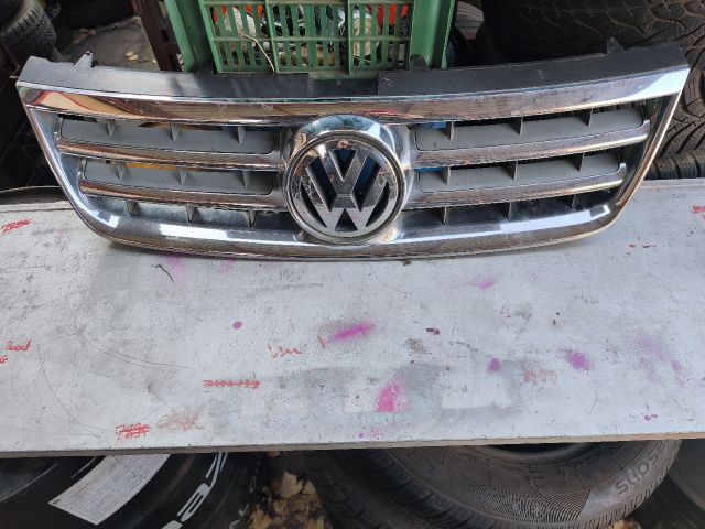 bontott VW TOUAREG Hűtőrács