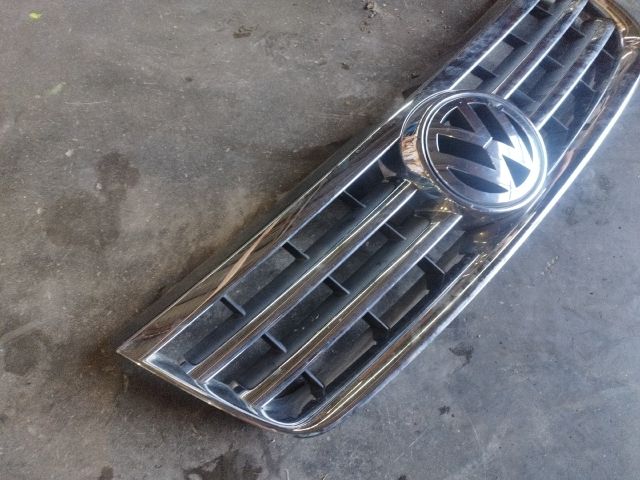 bontott VW TOUAREG Hűtőrács