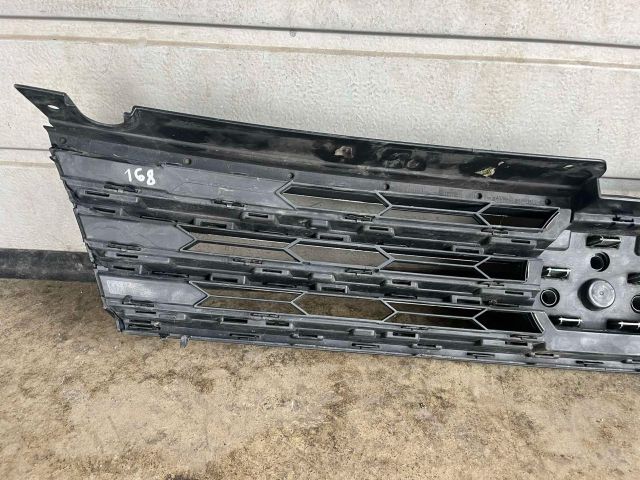 bontott VW TOUAREG Hűtőrács