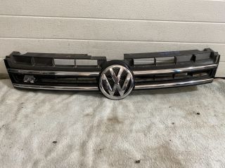 bontott VW TOUAREG Hűtőrács