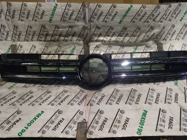 bontott VW TOUAREG Hűtőrács