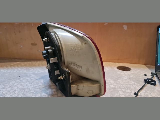 bontott VW TOUAREG Jobb Belső Hátsó Lámpa