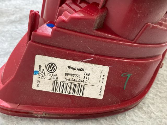 bontott VW TOUAREG Jobb Belső Hátsó Lámpa